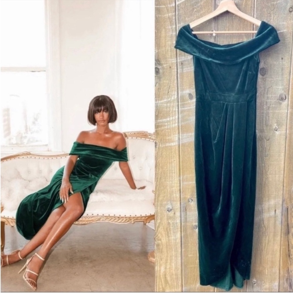 Emerald Green Velvet Off-the-Shoulder Tulip Maxi Dress 🌿